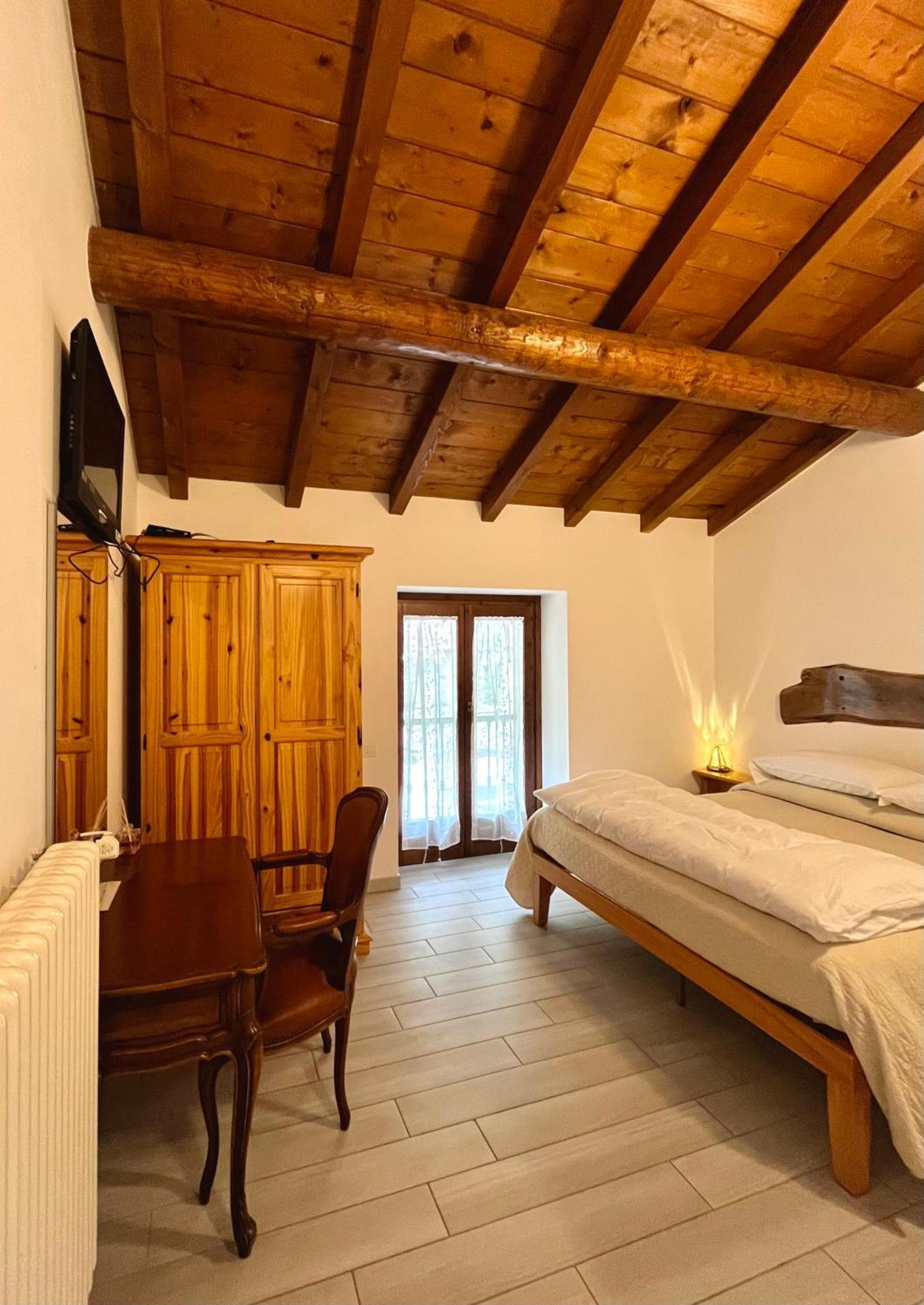 Agriturismo La Vecchia Chioderia Grandola ed Uniti Luaran gambar